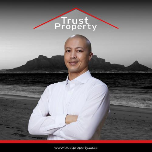 Andre van Niekerk photo