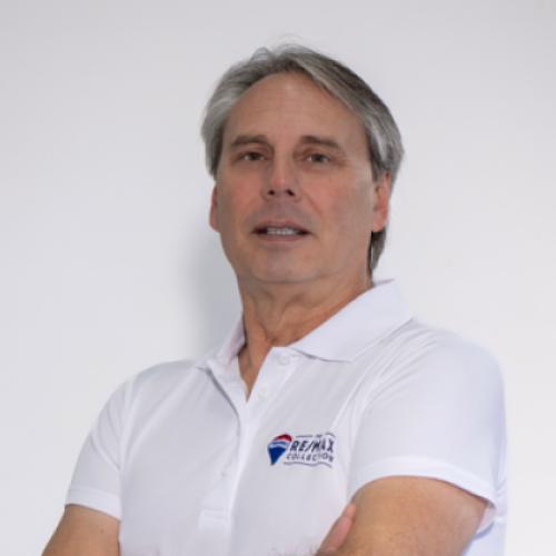 Mark Anthony Beack photo