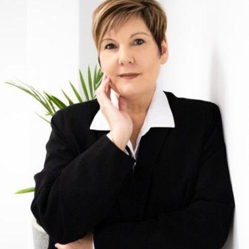 Antionette Becker photo
