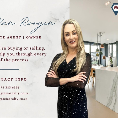 Nicci Van Rooyen photo