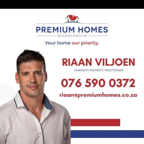 Riaan Viljoen photo