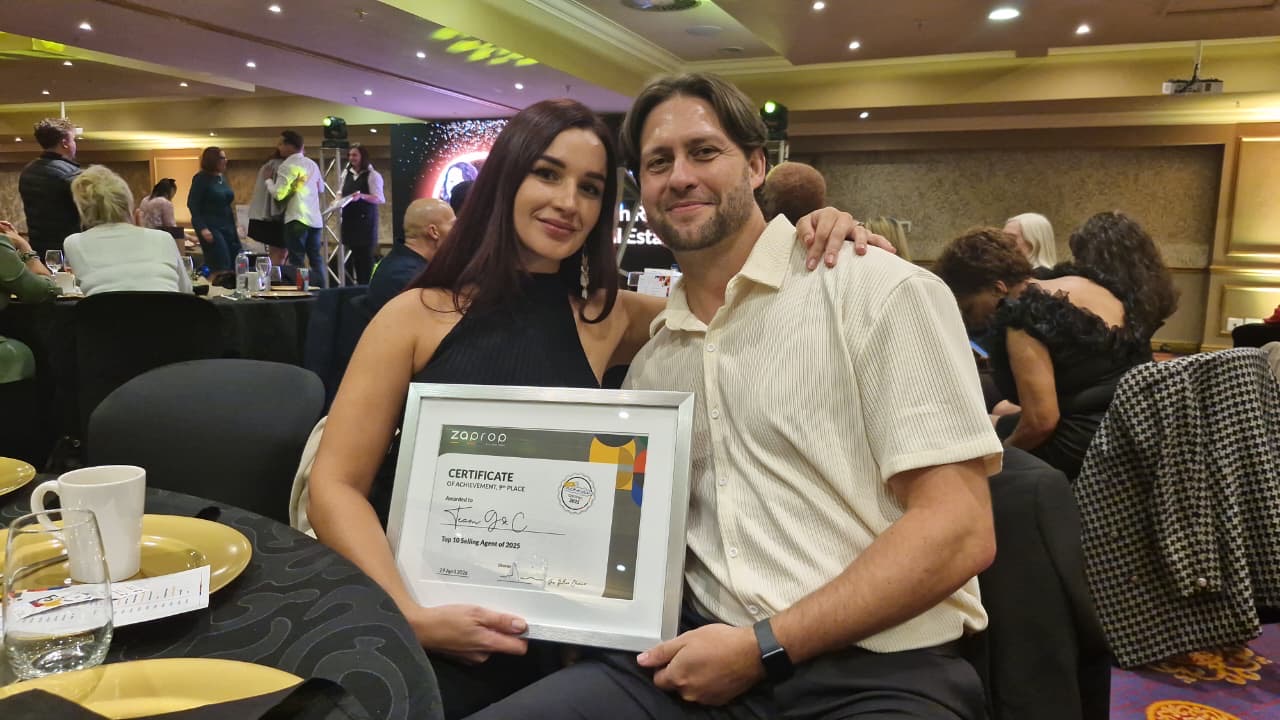 Gina Harrison & Christopher Elgar photo