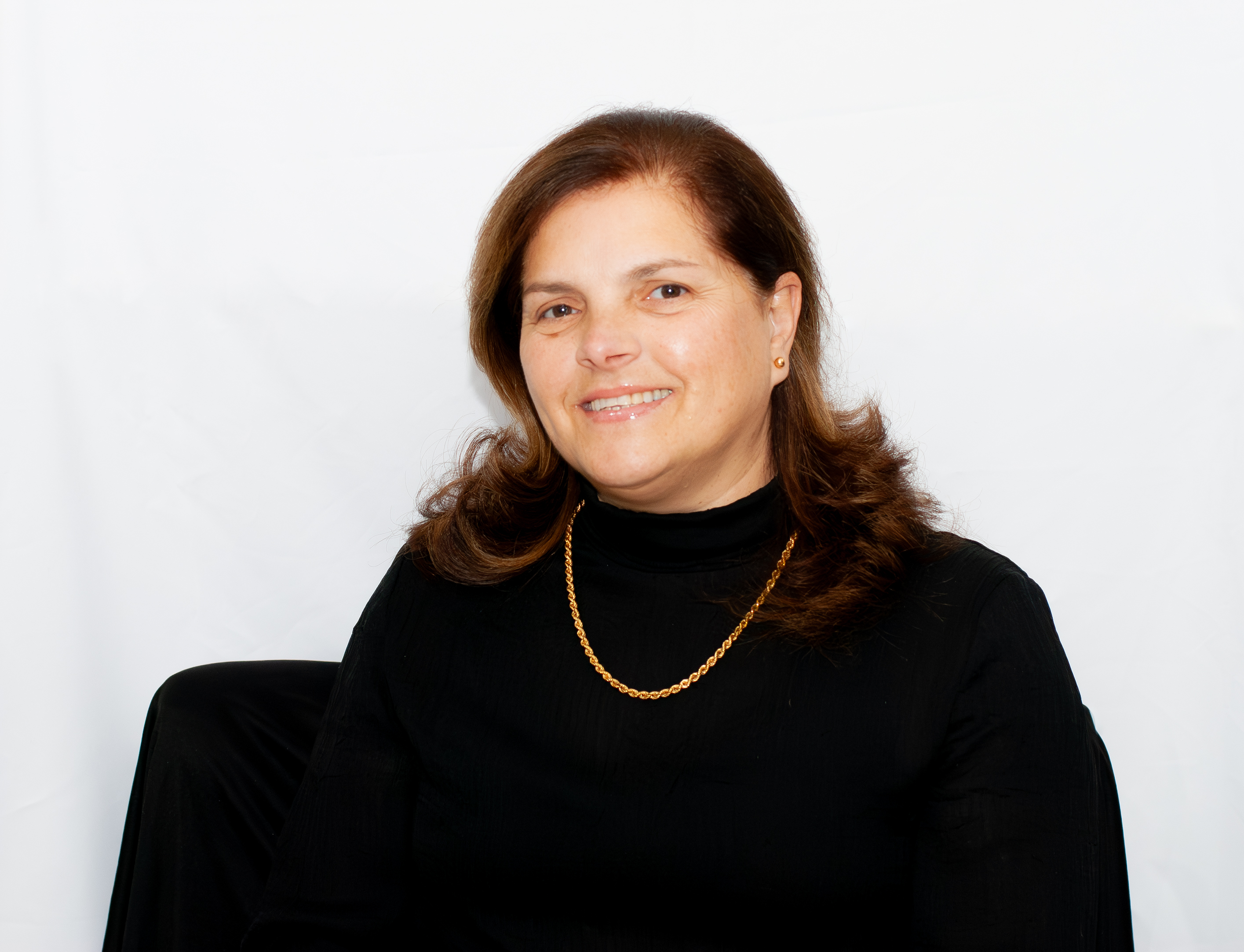 Charvette Fernandes photo