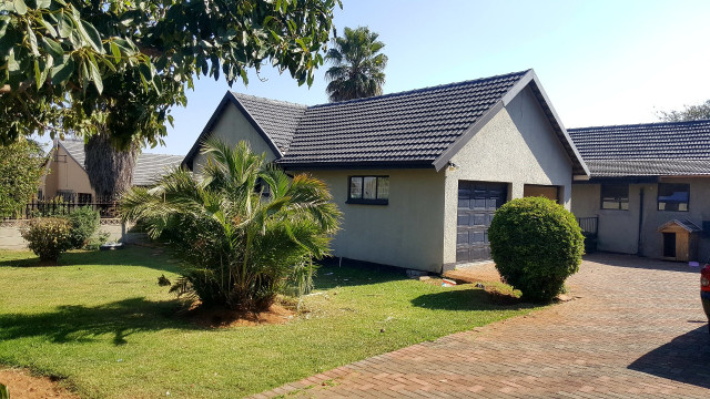 <!--[if BLOCK]><![endif]--> 7  Gerrit Maritz, Witpoortjie,  Roodepoort <!--[if ENDBLOCK]><![endif]-->