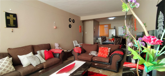  32 Kellner Heights 37 Kellner Street, Westdene, Bloemfontein 