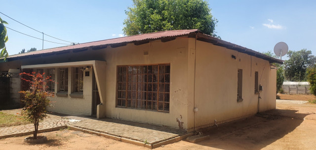  48  Dahlia, Wilgehof, Bloemfontein 