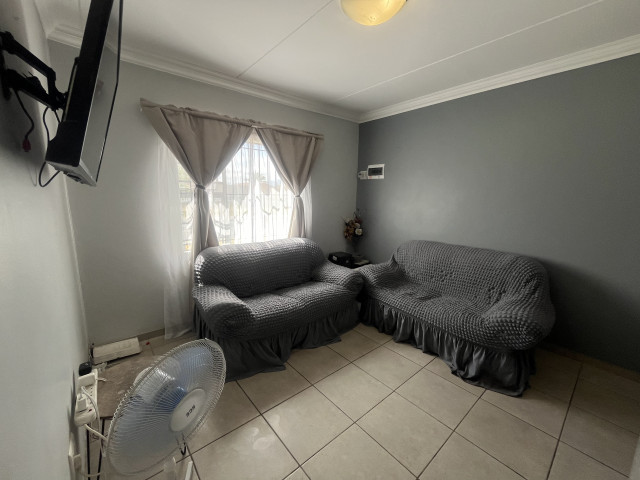  41 Eden Heights Eoan drive, Scottsdene Ext, Kraaifontein 