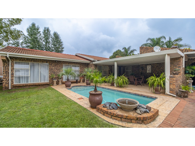 9  Winburg Street, Eldoraigne,  Centurion