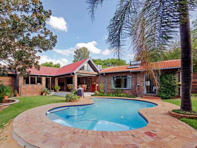 22  La Gratitude Circle, Lonehill,  Sandton