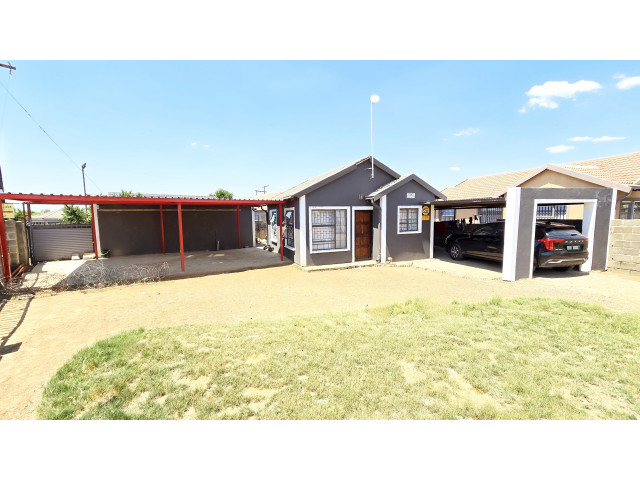  22961  Ext 36, Pinehaven, Bloemfontein 