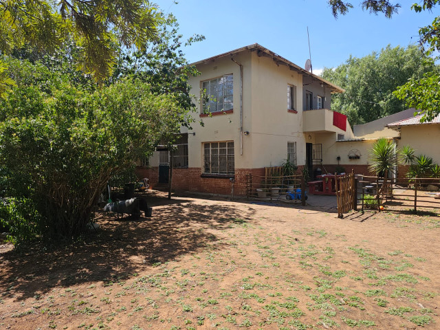 6 SS BOUGAINVILLEA(60/1992) Montgomery STREET, Wilgehof, Bloemfontein 