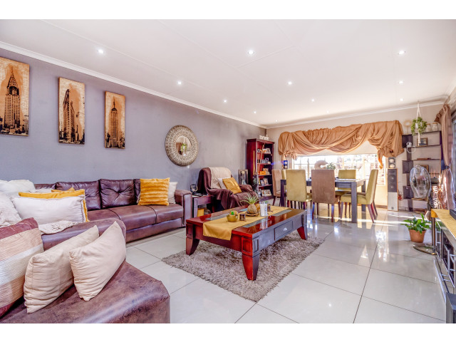  14 Honey Badger Taylor Road, Radiokop,  Roodepoort 