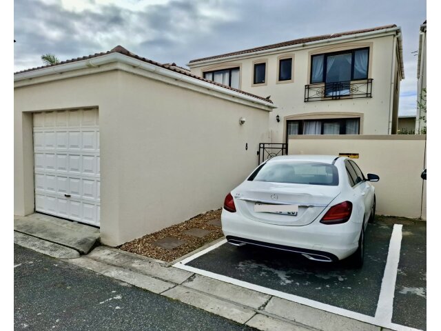  8  The Courtyard, Port Place, Blouberg Sands, Blouberg Sands, Milnerton 