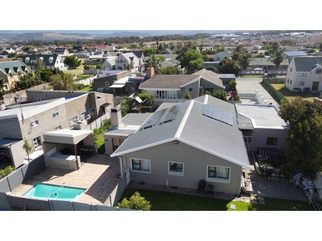  30  Mariners, Anchorage Park, Gordons Bay 