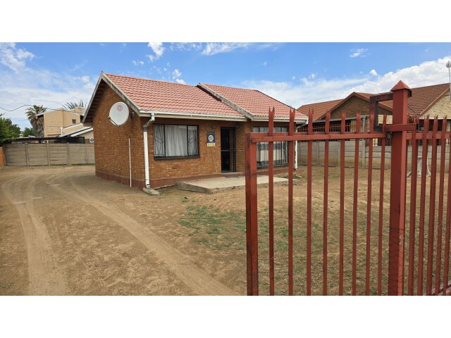  Property sold in Heidedal 