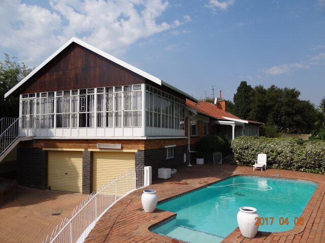  10  Schroder Street, Franklin Roosevelt Park,  Johannesburg 