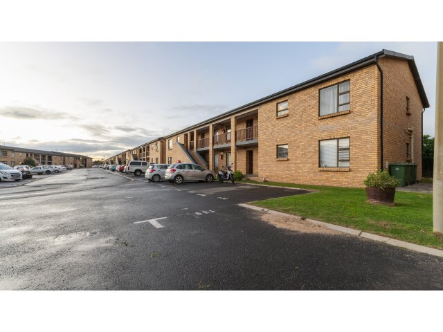  132 Fairview Golf Village 8 St Andrews Drive, Fairview Golf Estate, Gordons Bay 