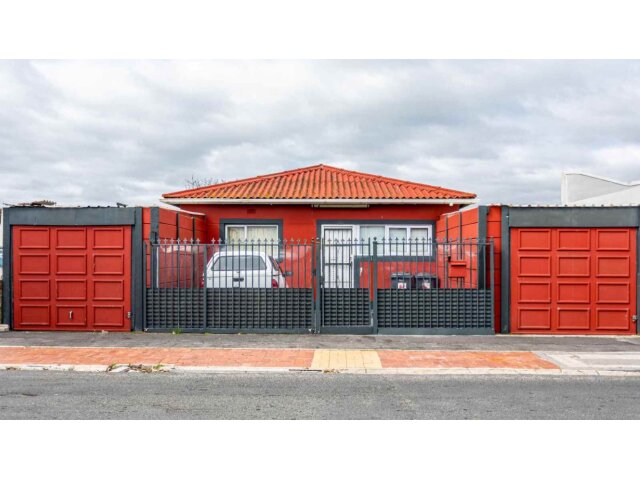  118  Princess Alice Avenue, Brooklyn, Milnerton 