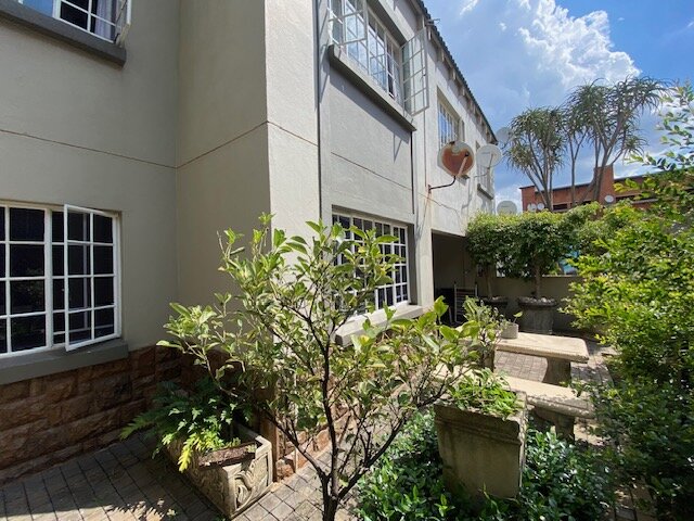  2  Ivy League Glen street, Hatfield, Pretoria 