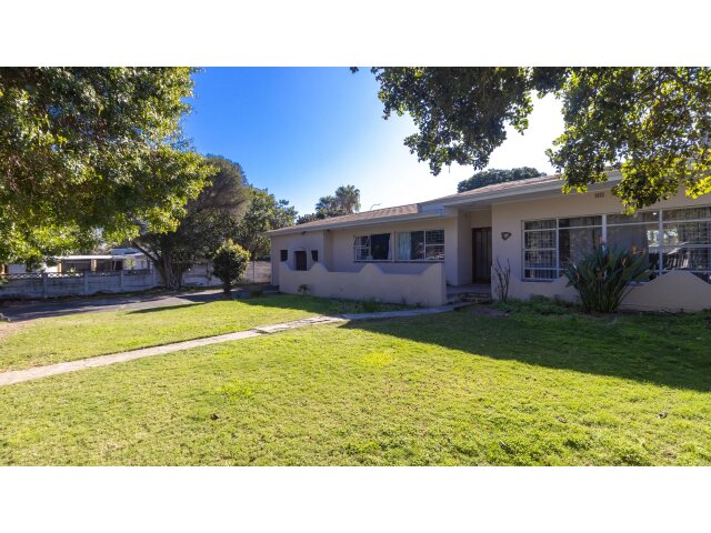  84  C.J Langenhoven, Parow North, Parow 