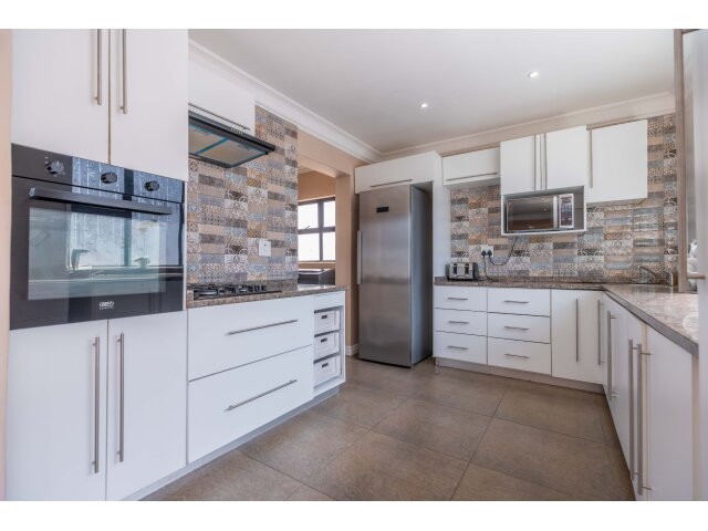  4 Collard Place  Collard Road, Athlone, Durban 