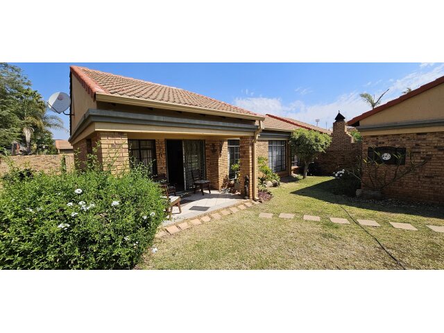 53 Cederberg Drakenstein Crescent, Equestria, Pretoria 