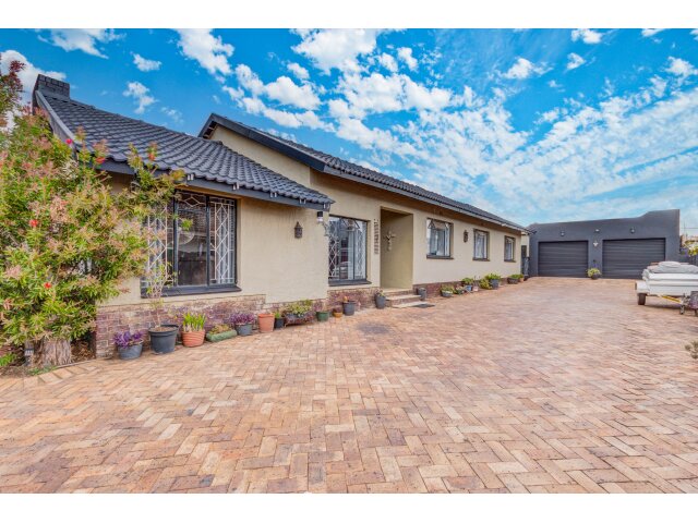  7  Long Road, Greymont,  Johannesburg 