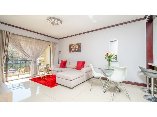  363 11 no 6 Inchanga Road, Craigavon AH,  Sandton 