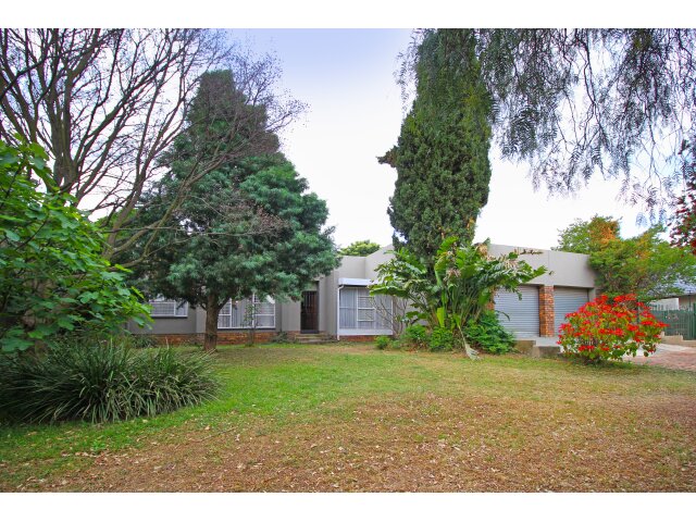  Property sold in Roodekrans 