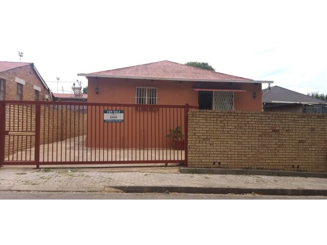  37  Suikerbos street, Jan Hofmeyer,  Johannesburg 