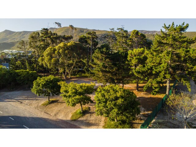  18  Village Lane, Hemel en Aarde, Hermanus 