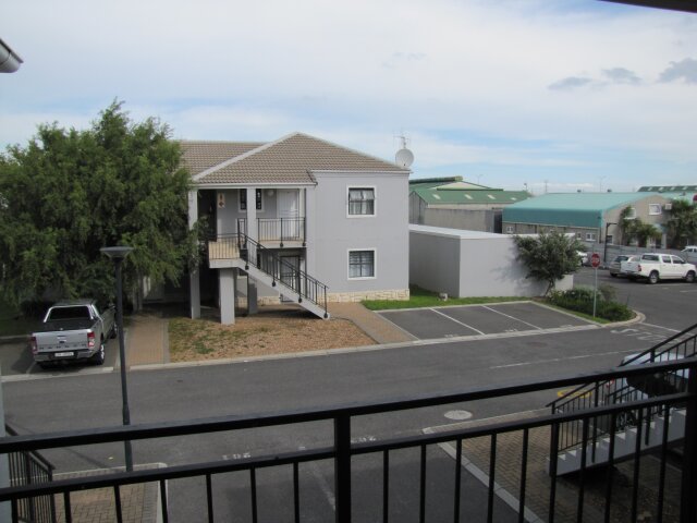  125 Somerset Sereno Derrick Drive, Heritage Park, Somerset West 