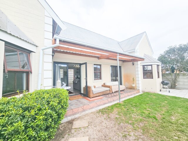 <!--[if BLOCK]><![endif]--> 3  Freeman Street, Bothasig, Milnerton <!--[if ENDBLOCK]><![endif]-->