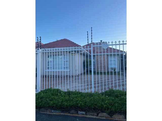 <!--[if BLOCK]><![endif]--> 12  Rotherfield, Plumstead, Cape Town <!--[if ENDBLOCK]><![endif]-->