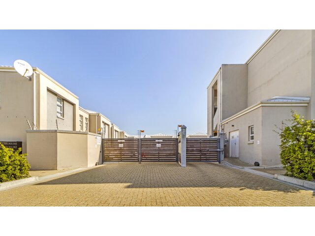 <!--[if BLOCK]><![endif]--> 12  The Silhouette, Burgundy Estate, Milnerton <!--[if ENDBLOCK]><![endif]-->