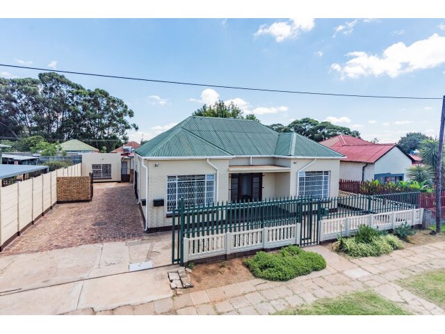 <!--[if BLOCK]><![endif]--> Property sold in Krugersdorp West <!--[if ENDBLOCK]><![endif]-->