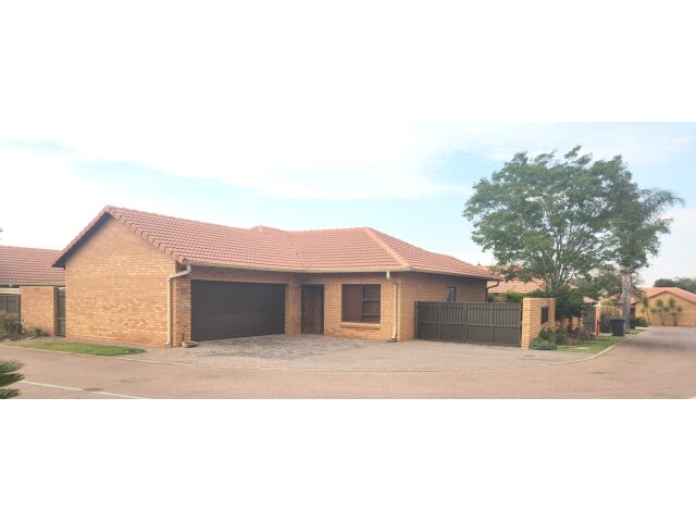 <!--[if BLOCK]><![endif]--> 23 EAST BROOKE  40 GLEN AVENUE, Equestria, Pretoria <!--[if ENDBLOCK]><![endif]-->