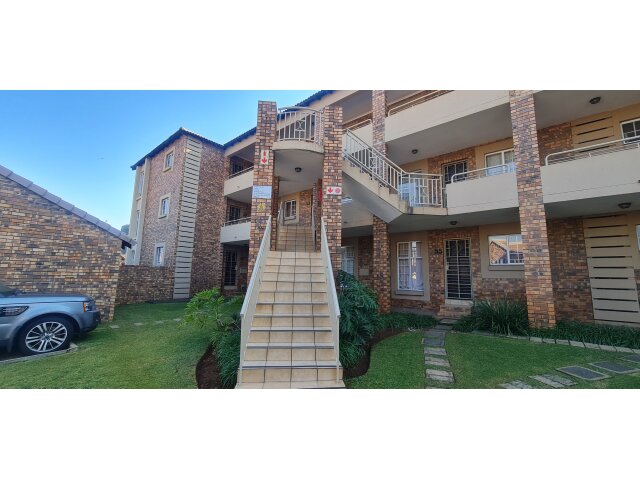 <!--[if BLOCK]><![endif]--> 54 Sandolien Jean Avenue, Die Hoewes,  Centurion <!--[if ENDBLOCK]><![endif]-->