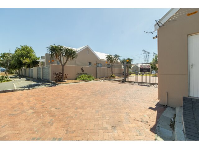 <!--[if BLOCK]><![endif]--> 26  Viridian Square, Burgundy Estate, Milnerton <!--[if ENDBLOCK]><![endif]-->