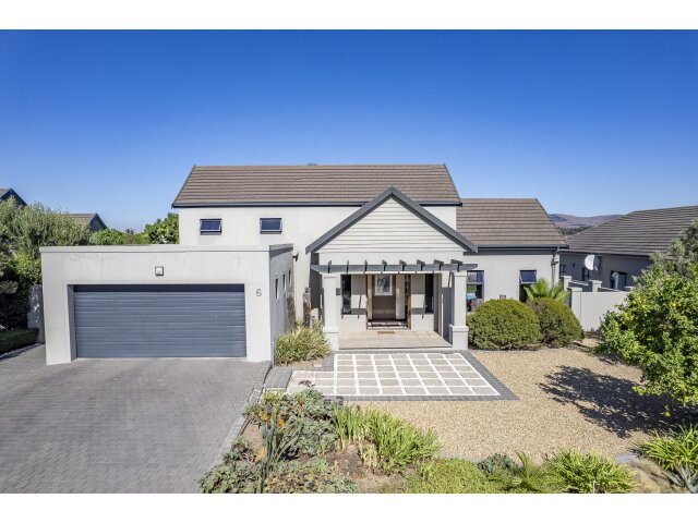 <!--[if BLOCK]><![endif]--> 6  Kruisrivier Crescent, Graanendal Estate, Durbanville <!--[if ENDBLOCK]><![endif]-->