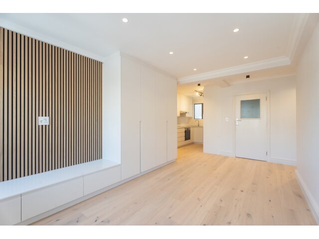 <!--[if BLOCK]><![endif]--> 1 Bay Point 179 Beach Rd Mouilli Point , De Waterkant, Cape Town <!--[if ENDBLOCK]><![endif]-->