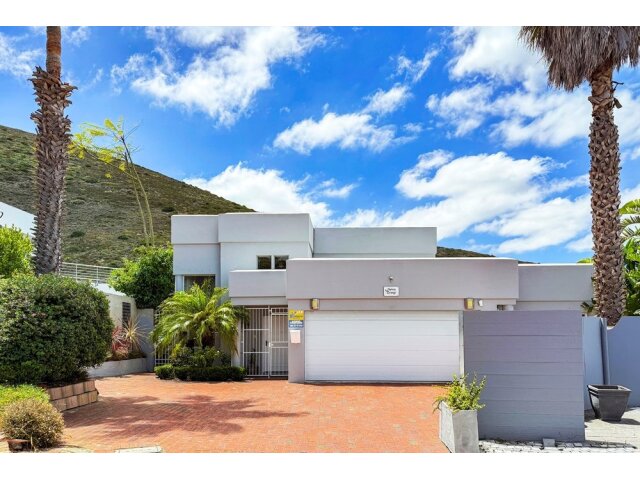 <!--[if BLOCK]><![endif]--> 8  Carissa, Plattekloof, Parow <!--[if ENDBLOCK]><![endif]-->