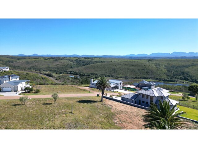 <!--[if BLOCK]><![endif]--> 18  Castelo Blanco, Baron's View, Plettenberg Bay <!--[if ENDBLOCK]><![endif]-->