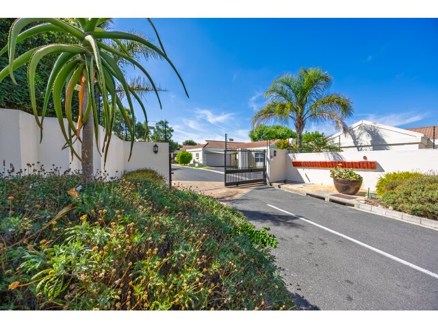 <!--[if BLOCK]><![endif]--> 6  Arum Close, D'urbanvale, Durbanville <!--[if ENDBLOCK]><![endif]-->