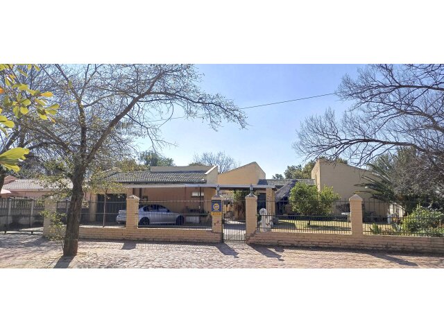 <!--[if BLOCK]><![endif]--> Property sold in Flamingo Park <!--[if ENDBLOCK]><![endif]-->