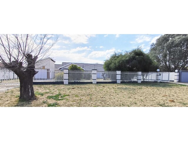 <!--[if BLOCK]><![endif]--> Property sold in Flamingo Park <!--[if ENDBLOCK]><![endif]-->