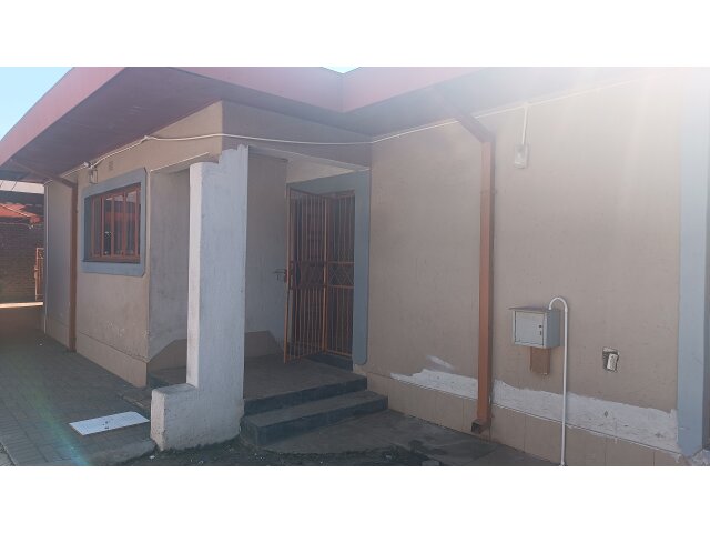 <!--[if BLOCK]><![endif]--> 15  William Porter Str, Vanderbijl Park SE 7, Vanderbijlpark <!--[if ENDBLOCK]><![endif]-->