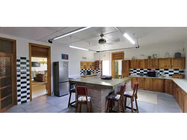 <!--[if BLOCK]><![endif]--> Property sold in Jim Fouche Park <!--[if ENDBLOCK]><![endif]-->