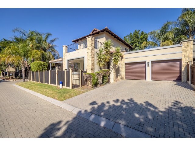 <!--[if BLOCK]><![endif]--> Property sold in Fourways <!--[if ENDBLOCK]><![endif]-->