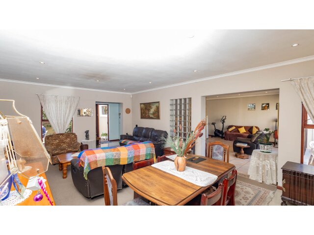 <!--[if BLOCK]><![endif]--> Property sold in Century City <!--[if ENDBLOCK]><![endif]-->